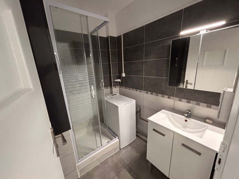 Photo du bien immobilier ancien BRON T4 LOCATION 3 Chambres