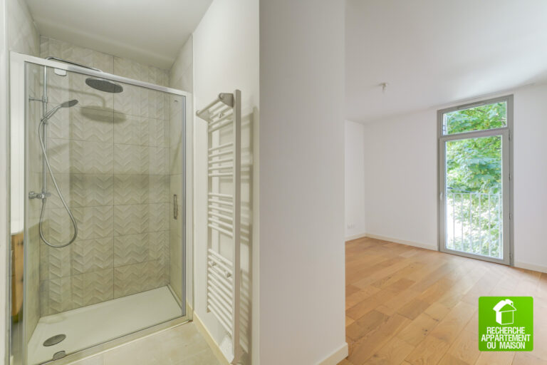 Photo du bien immobilier ancien MAGNIFIQUE T6 – CHARPENNES / LYON 6