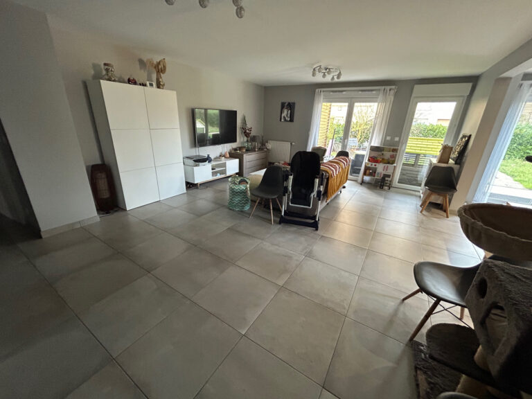Photo du bien immobilier ancien Exclusivité T5 de 123M2 EN  REZ  DE JARDIN Charbonnieres  LES BAINS