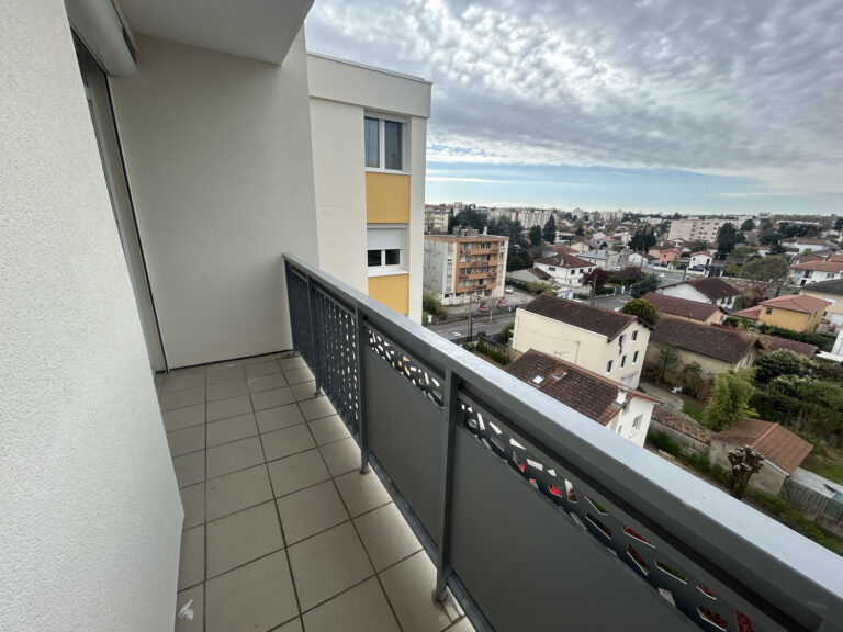 Photo du bien immobilier ancien BRON EXCLUSIVITé RAM T3
