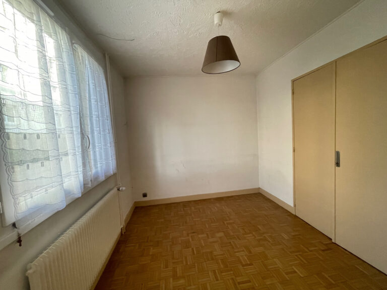 Photo du bien immobilier ancien T3 Coeur de Bron