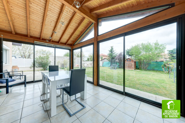 Photo du bien immobilier ancien À VENDRE   Maison familiale 5 pièces   202 m2 habitables   Saint-Priest Manissieux