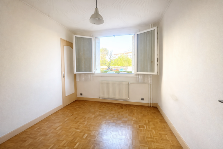 Photo du bien immobilier ancien T3 Coeur de Bron