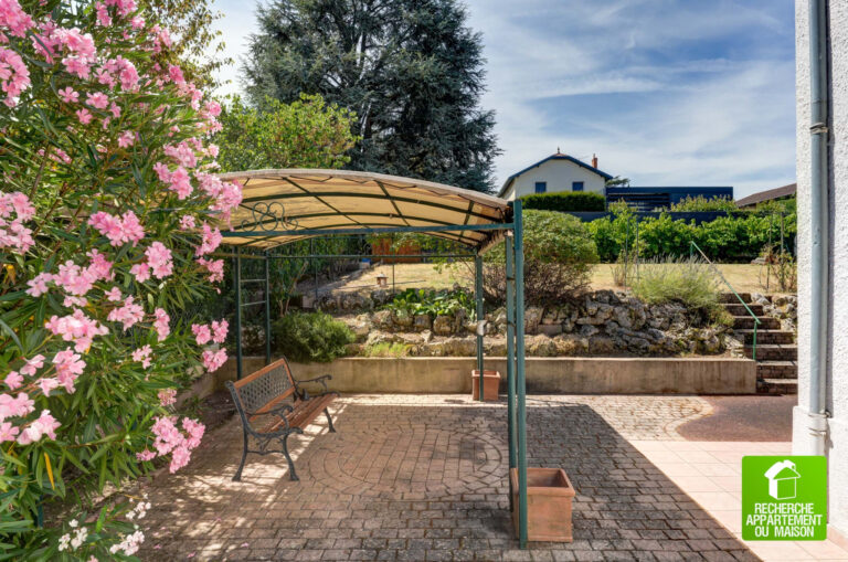 Photo du bien immobilier ancien Maison familiale avec jardin