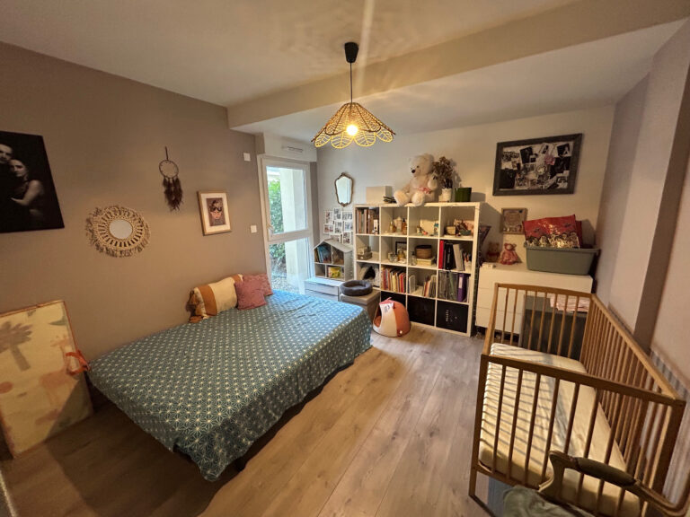 Photo du bien immobilier ancien Exclusivité T5 de 123M2 EN  REZ  DE JARDIN Charbonnieres  LES BAINS