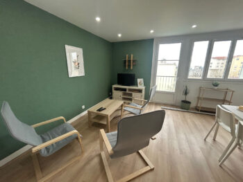 bron CENTRE VILLE  une chambre en colocation 500 M UNIVERSITE LYON2 dispo de suite