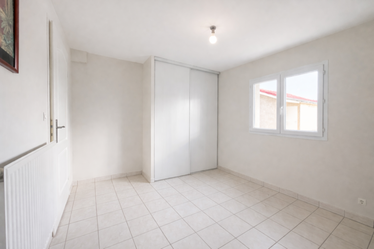 Photo du bien immobilier ancien MAISON FAMILIALE 180m2 hab sur GREZIEU LA VARENNE limite CRAPONNE