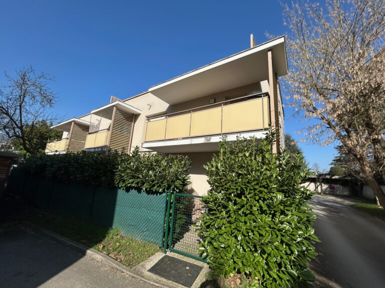 Photo du bien immobilier ancien Exclusivité T5 de 123M2 EN  REZ  DE JARDIN Charbonnieres  LES BAINS