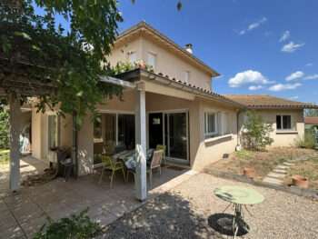 Maison d&rsquo;architecte - bien à MARCY L ETOILE