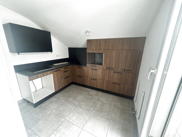Photo du bien immobilier ancien BRON EGLISE  T3 ANNEE 2018 STANDING Dernier ETAGE TERRASSE ASCENSEUR