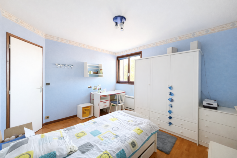 Photo du bien immobilier ancien Spacieuse maison familiale avec piscine sur St Genis les Ollières