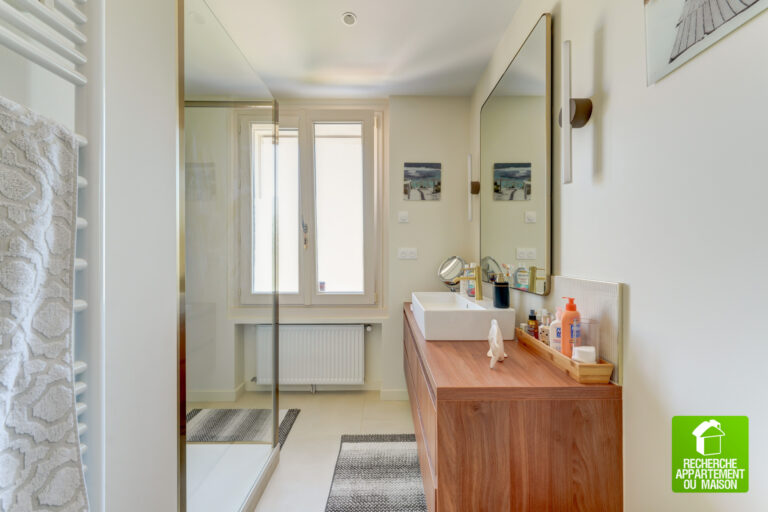 Photo du bien immobilier ancien Maison entièrement rénovée avec belles prestations