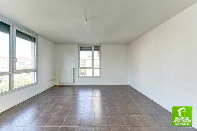 Photo du bien immobilier ancien Grand T2 lumineux de 58 m2 au pied du Parc Blandan (Lyon 7ᵉ)