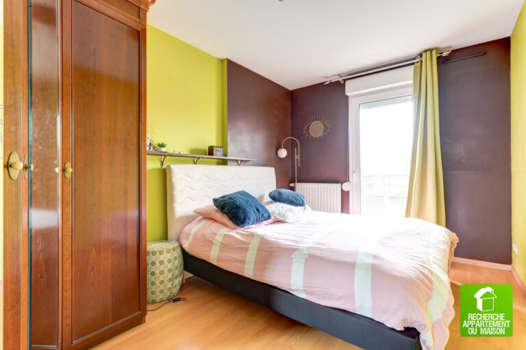 Photo du bien immobilier ancien T4 BRON CENTRE – 86 m2 étage élevé