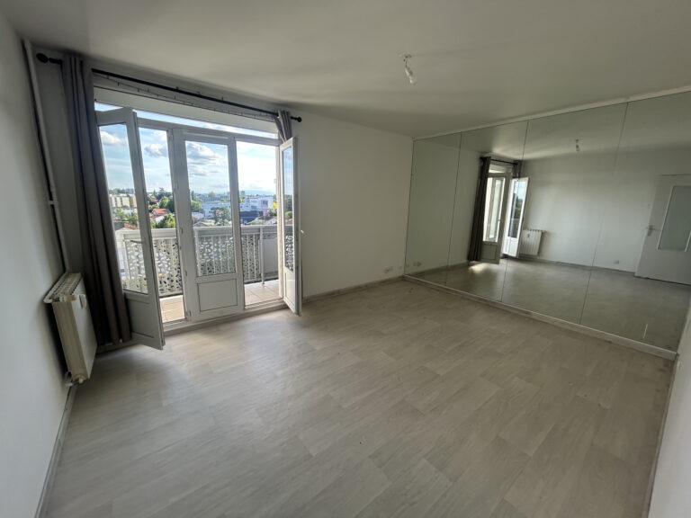Photo du bien immobilier ancien BRON EXCLUSIVITé RAM T3
