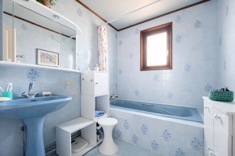 Photo du bien immobilier ancien Spacieuse maison familiale avec piscine sur St Genis les Ollières