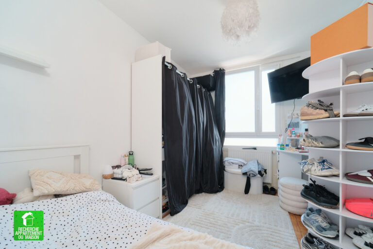 Photo du bien immobilier ancien GIVORS CENTRE – T4 – 3 CHAMBRES – GARAGE