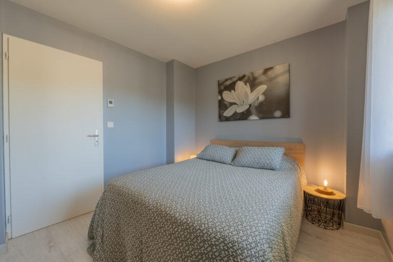Photo du bien immobilier ancien rez de jardin au calme