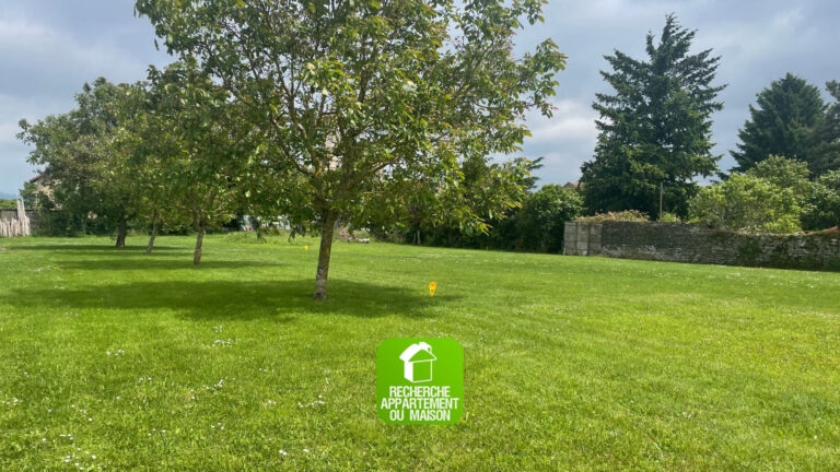 Photo du bien immobilier ancien Terrain viabilisé libre constructeur
