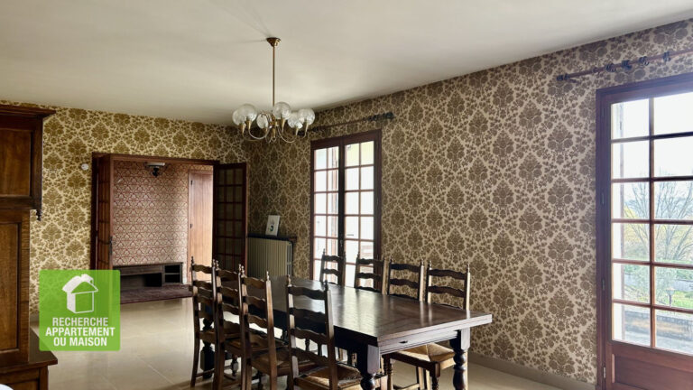 Photo du bien immobilier ancien Maison Trept 6 pièce(s)