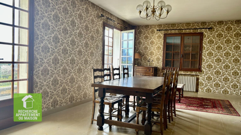 Photo du bien immobilier ancien Maison Trept 6 pièce(s)