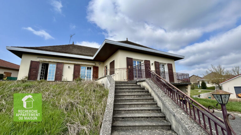 Photo du bien immobilier ancien Maison Trept 6 pièce(s)