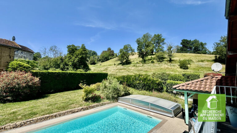 Photo du bien immobilier ancien Magnifique maison 9 pièces 255m2 avec piscine