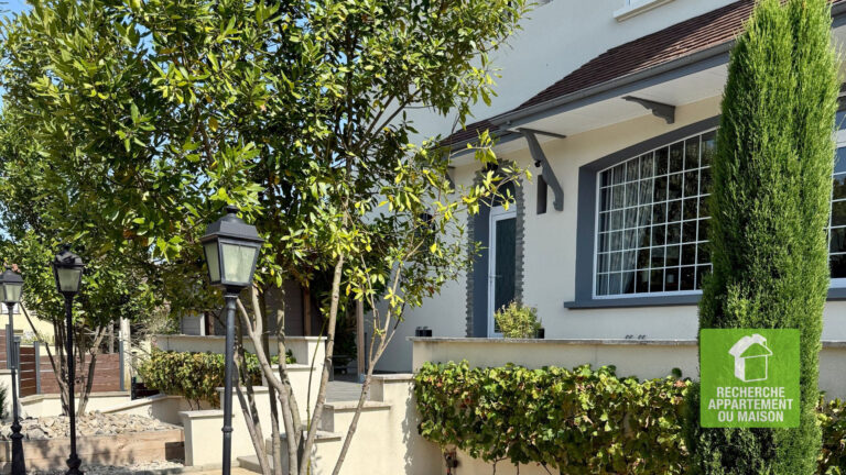 Photo du bien immobilier ancien Maison Les Avenieres Veyrins Thuellin 7 pièce(s) 280m2