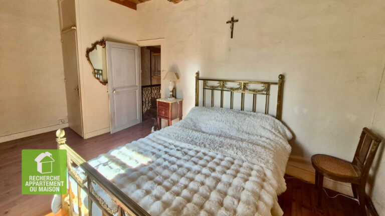 Photo du bien immobilier ancien Maison Les Avenieres Veyrins Thuellin 200m2