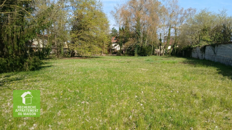 Photo du bien immobilier ancien Terrain Pont De Cheruy 361 m2