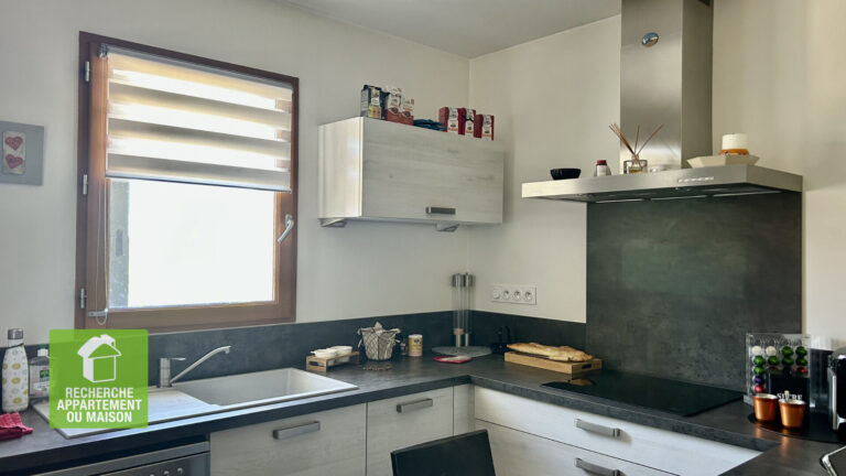 Photo du bien immobilier ancien Appartement 4 pièce(s) Crémieu