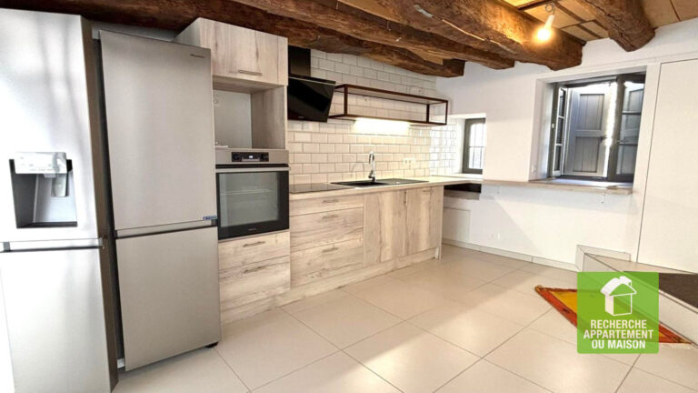 Photo du bien immobilier ancien Maison en plein centre de Crémieu entièrement rénové