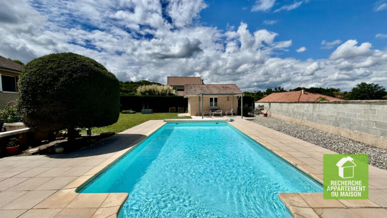 Photo du bien immobilier ancien Magnifique villa 6 pièces avec piscine