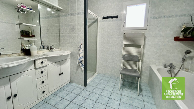 Photo du bien immobilier ancien Magnifique villa 6 pièces avec piscine