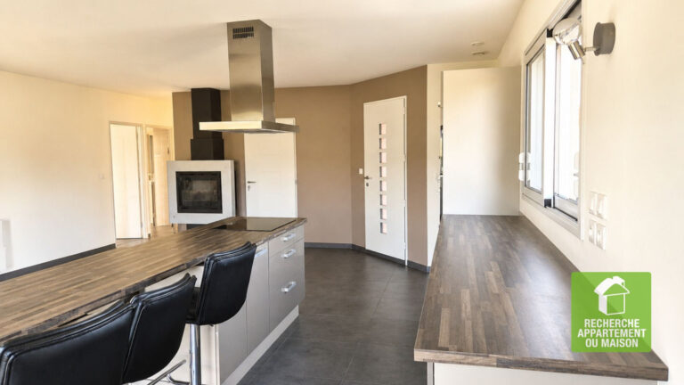 Photo du bien immobilier ancien Maison de plain pied 3 chambres sur 700m2