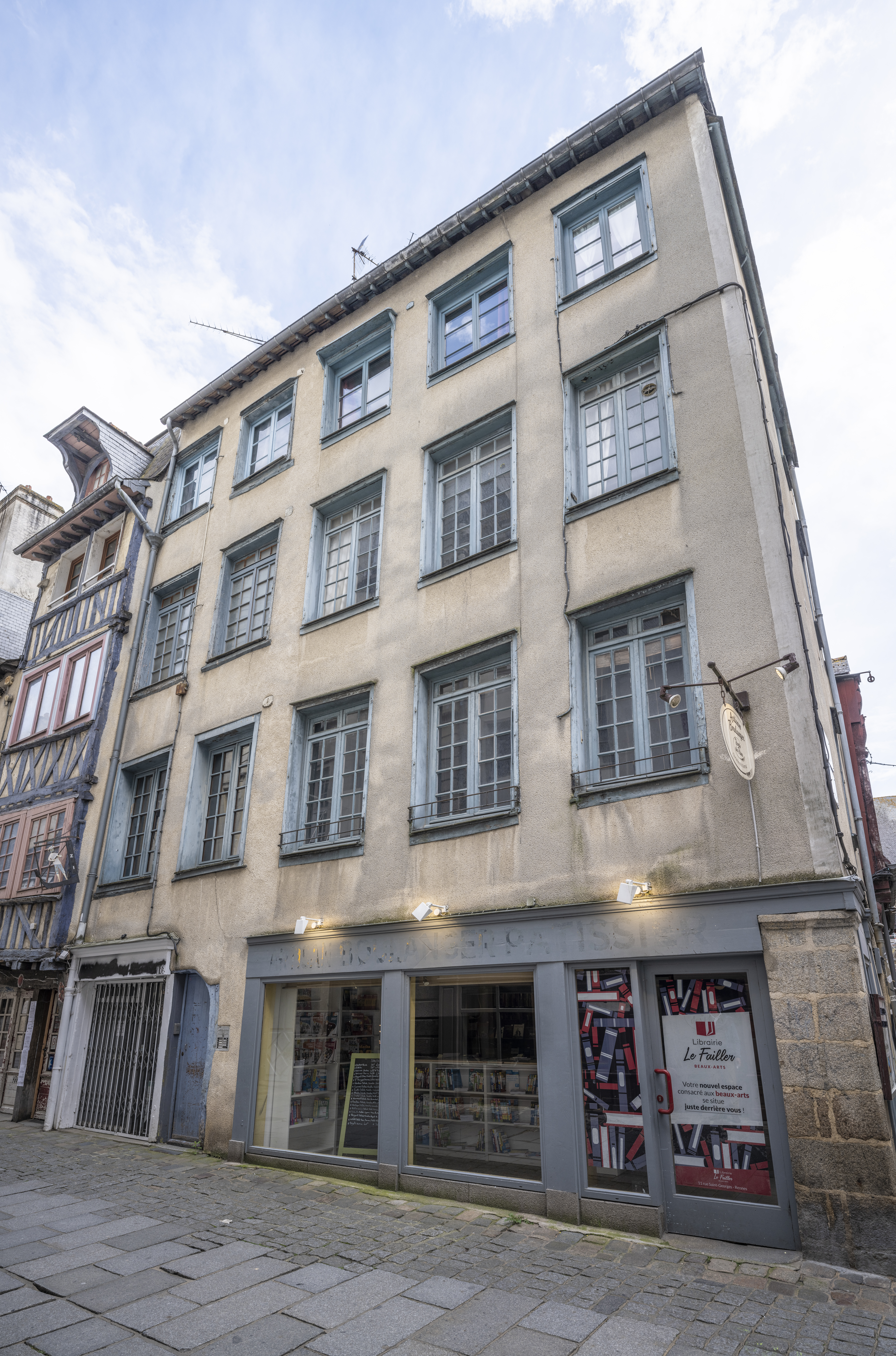 Bien neuf  : Maisons des Arts
