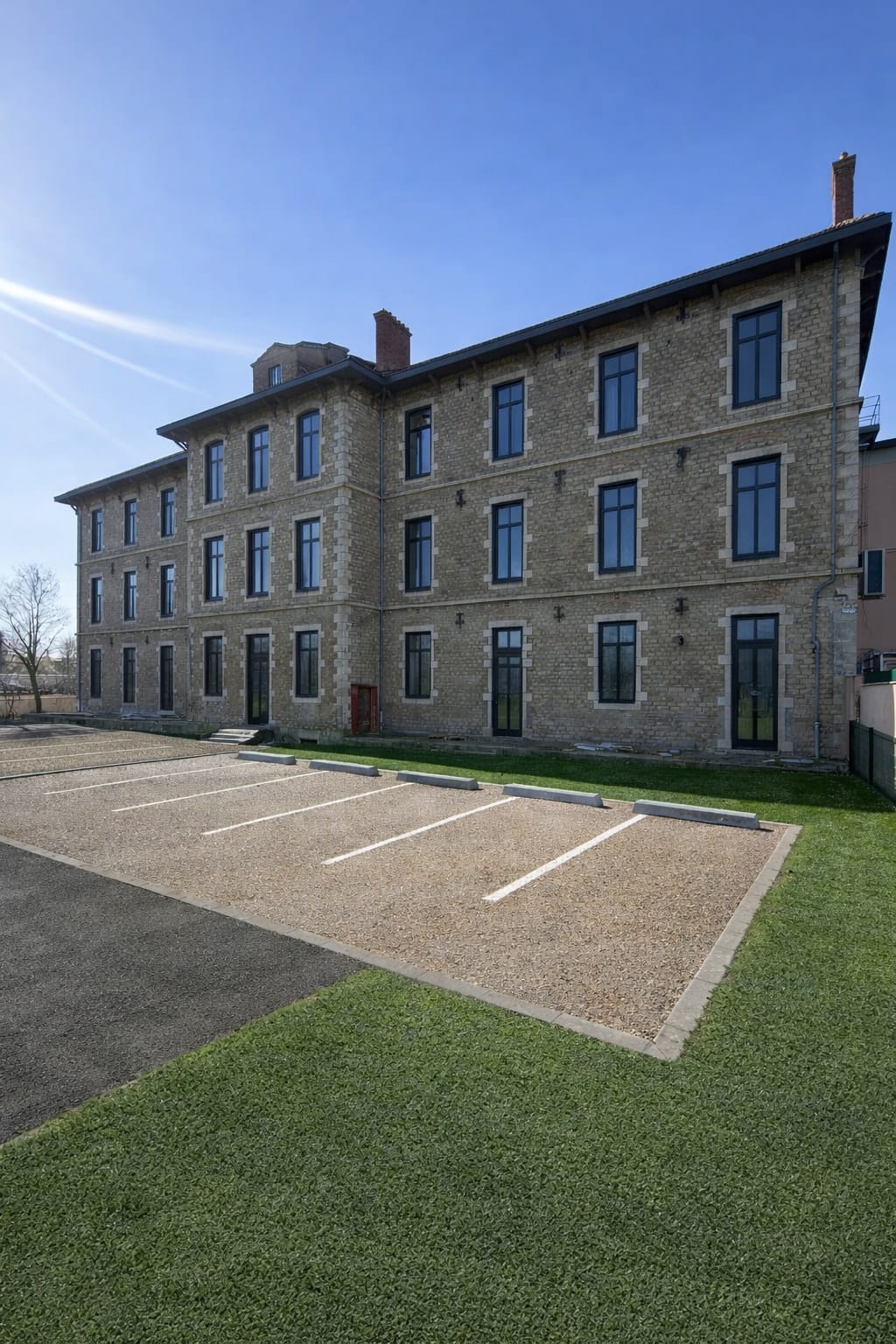 Bien neuf  : MACON PASTEUR