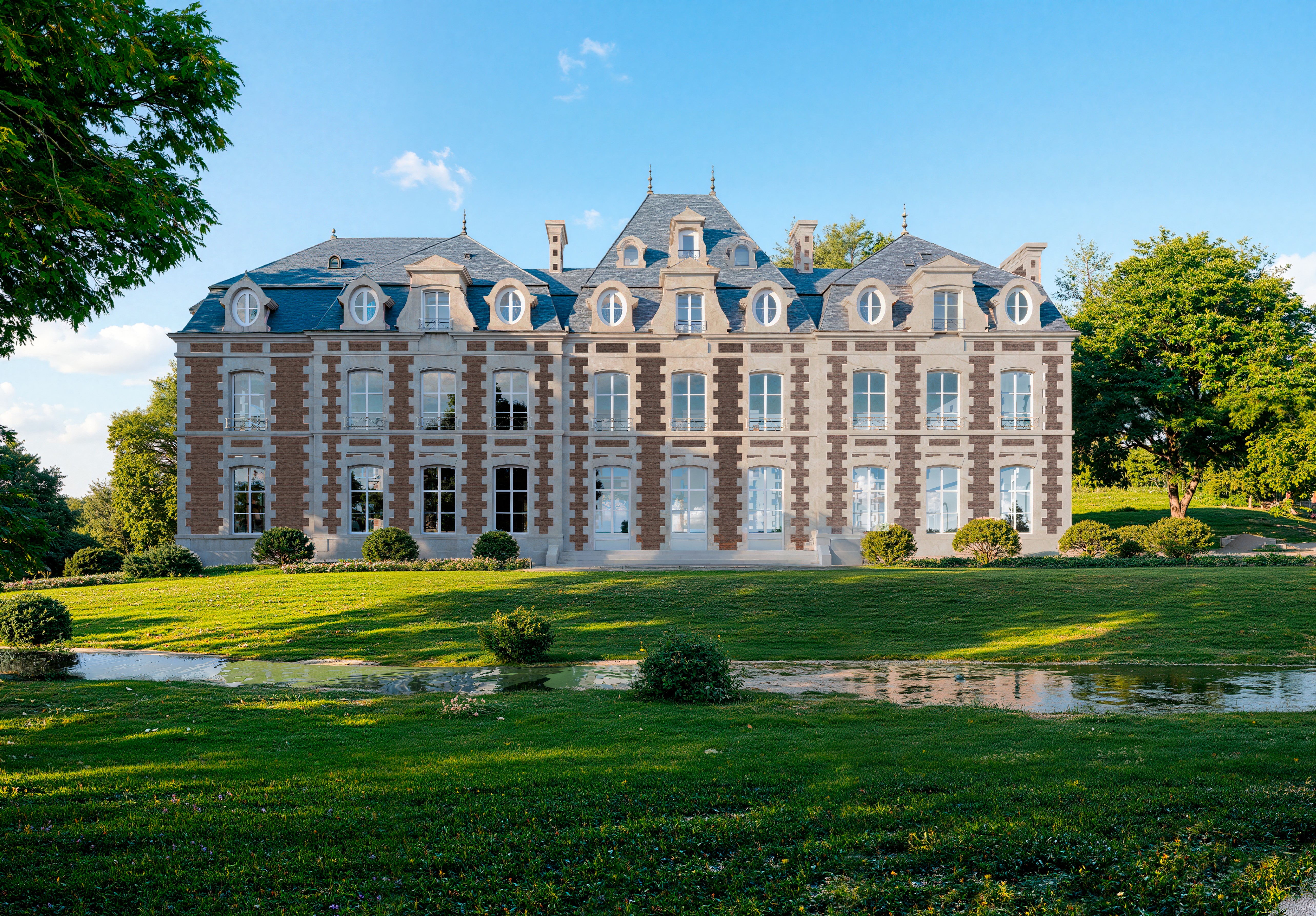 Bien neuf  : CHÂTEAU DE COURTOZÉ