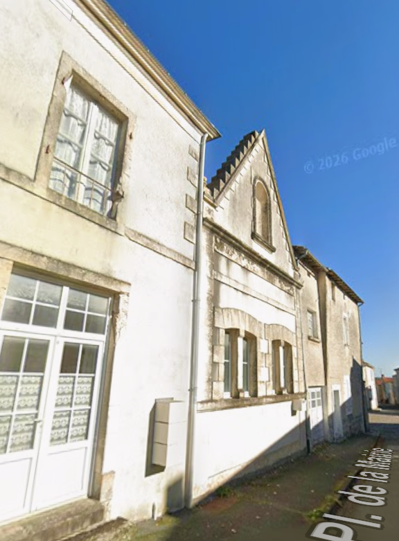 Bien neuf  : PLACE DE LA MAIRIE PUYBELLIAR