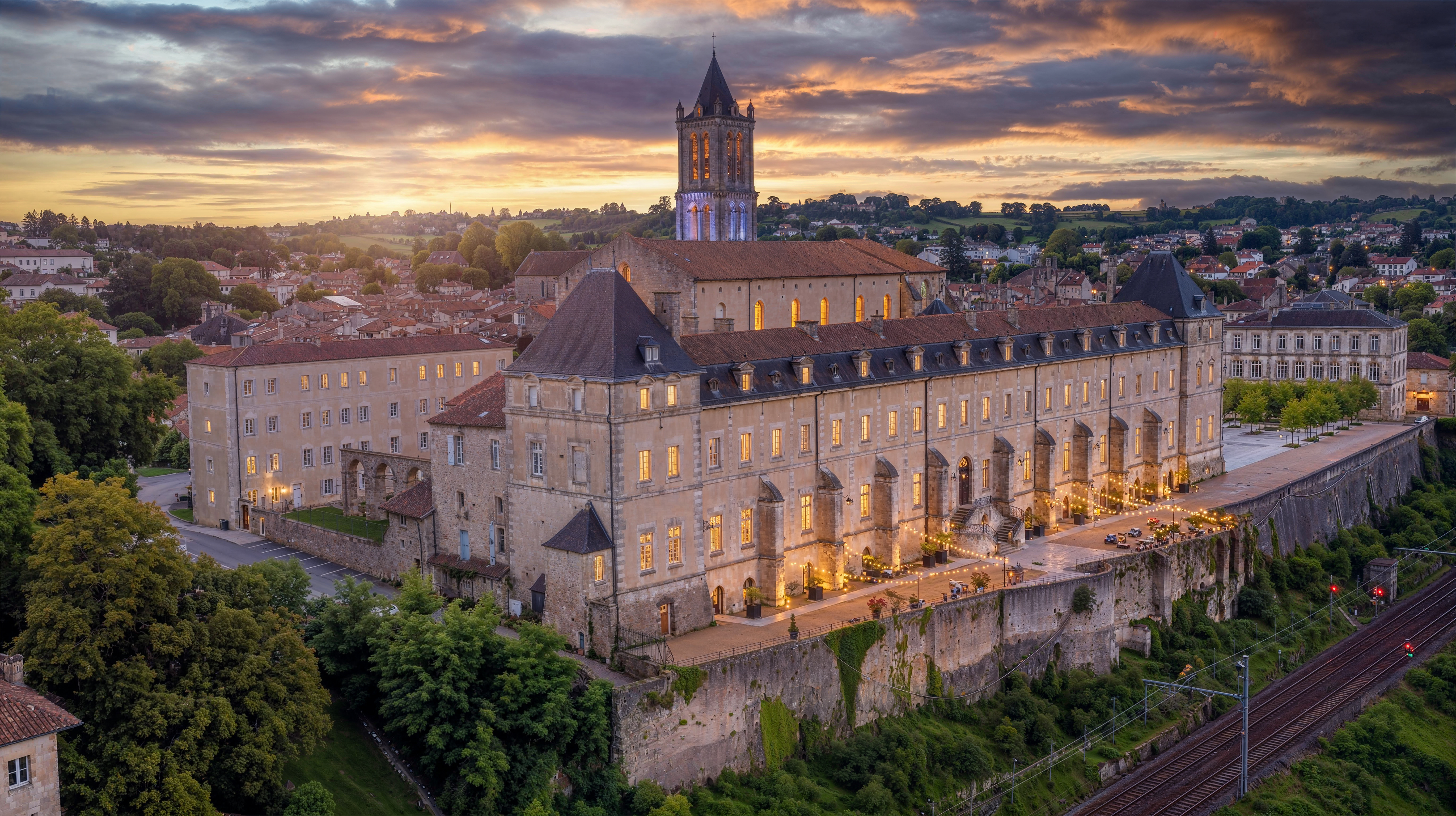 Bien neuf  : Couvent des Bénédictins