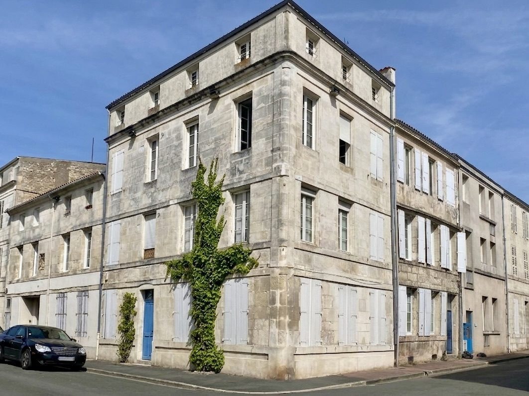 Bien neuf  : RUE ÉMILE COMBES