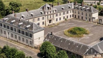 Bien neuf  : COMPIÈGNE : Château d&rsquo;Annel