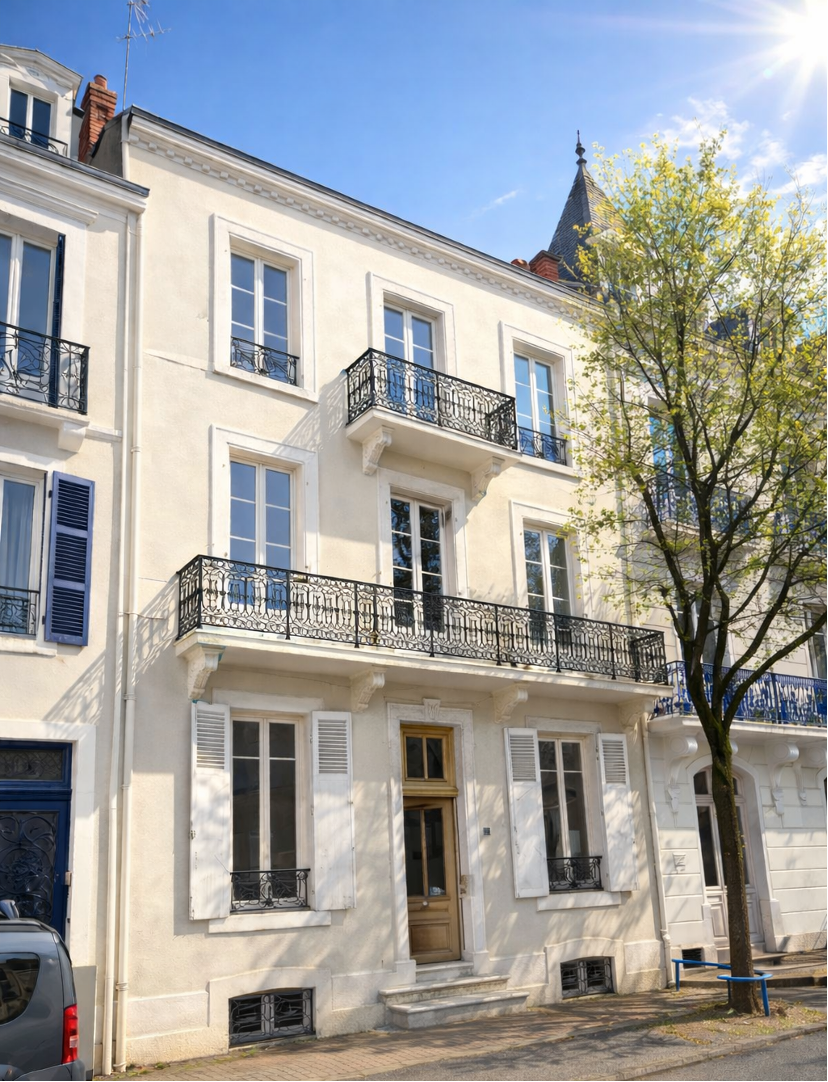 Bien neuf  : 92 Célestins
