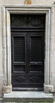 Bien neuf  : LA CLE DE VOUTE